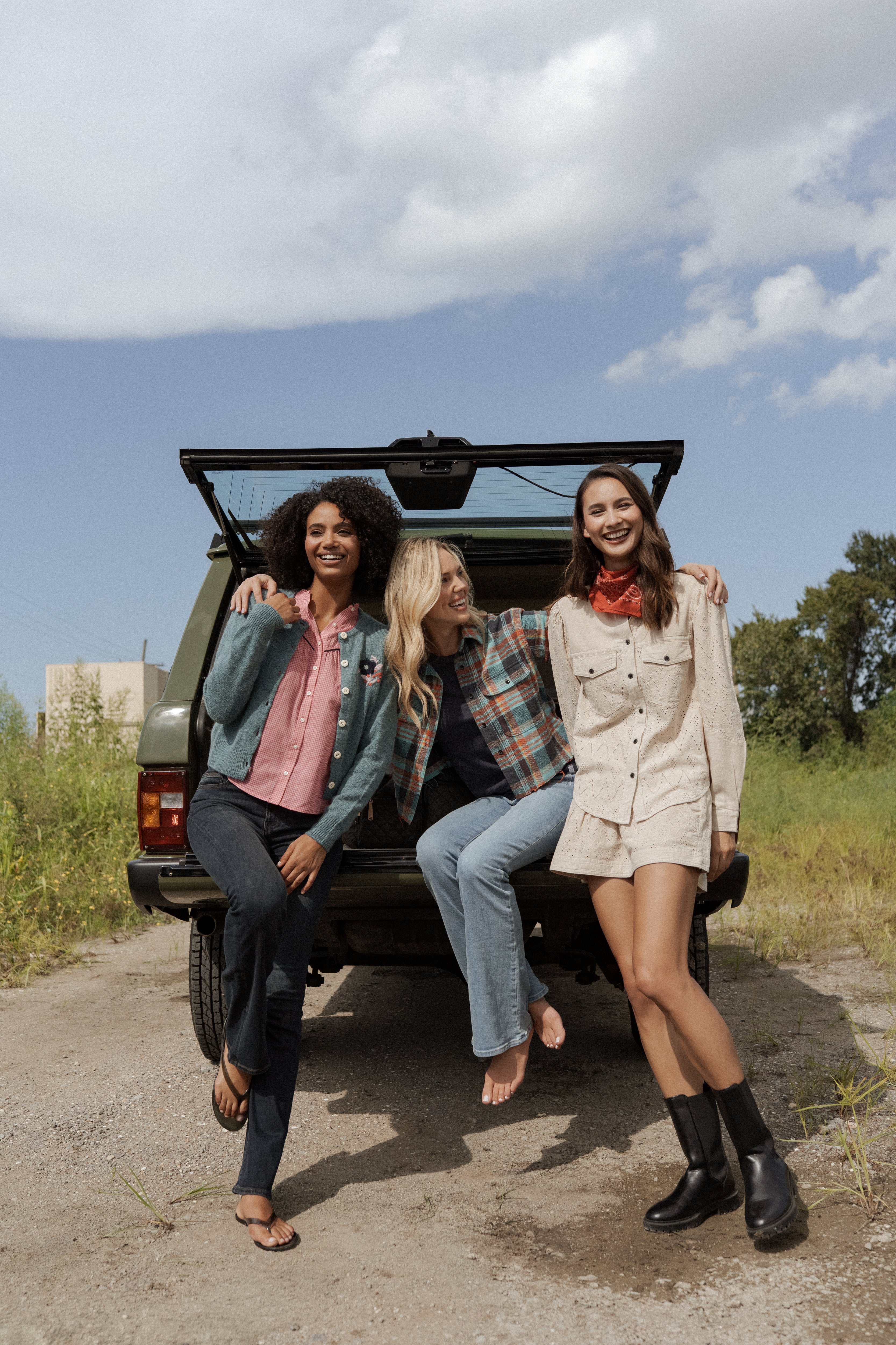 Women's Tank Tops: Casual & Layering Styles – FEBE Clothing