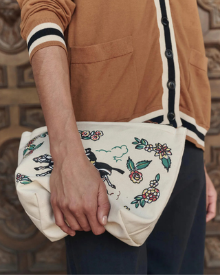 THE DERBY POUCH