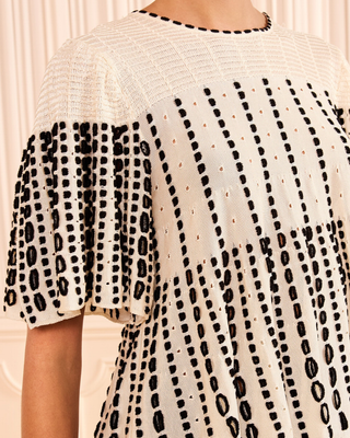 AVELINA KNIT CAPE TOP
