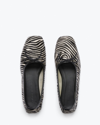 JADA SQUARE TOE FLAT