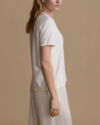 CLEAN CLASSIC TEE