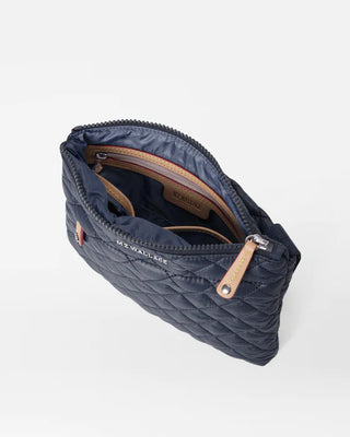 METRO FLAT CROSSBODY