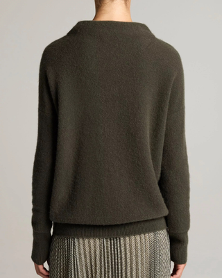 BOILED FUNNEL NECK SWEATER
