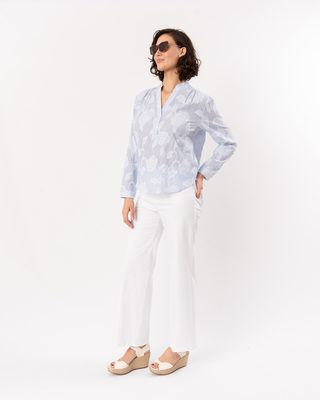 SEERSUCKER FLORAL BUTTON UP TOP