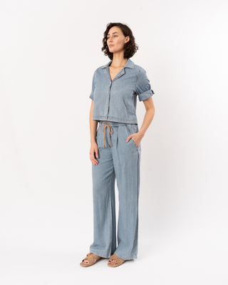 DENIM CUFFED SHIRT