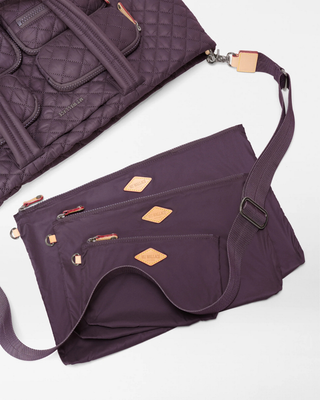 LARGE METRO TRAVEL TOTE III