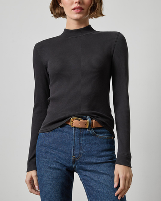 RIBBED LONG SLEEVE MOCK NECK