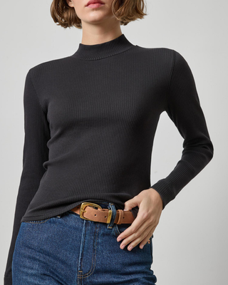 RIBBED LONG SLEEVE MOCK NECK