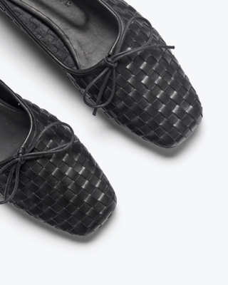 JADA SQUARE TOE WOVEN FLAT