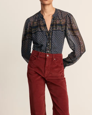V-NECK ASHLYNN BLOUSE