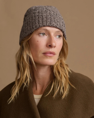 CASHMERE CABLE BEANIE