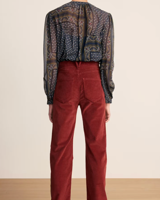 V-NECK ASHLYNN BLOUSE