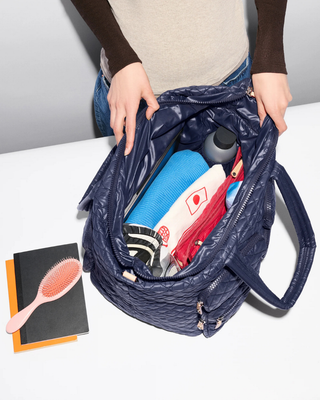 LARGE METRO TRAVEL TOTE III