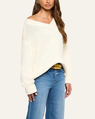 PAXTON OVERSIZED V-NECK POLO