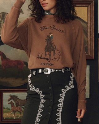 THE COLLEGE SWEATSHIRT