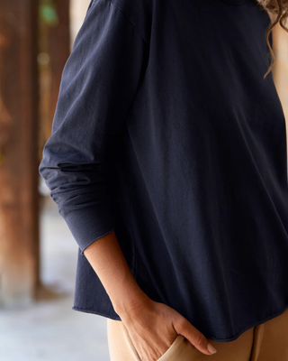 QUINN L/S CREWNECK TEE
