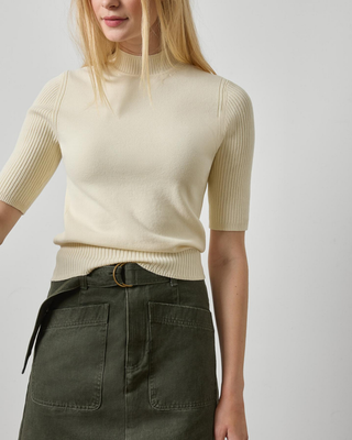 MOCK NECK SHORT SLEEVE SWEATER