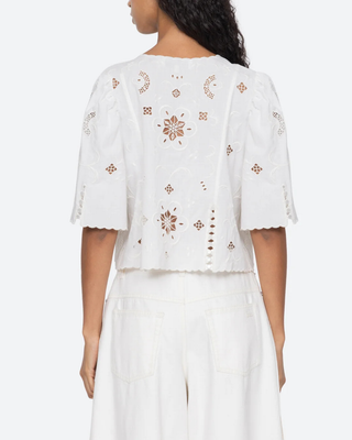 GARDENER EMBROIDERED S/SLV TOP