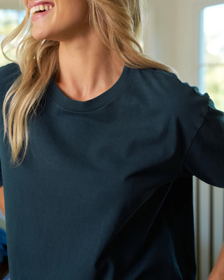 QUINN L/S CREWNECK TEE