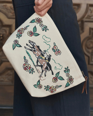 THE DERBY POUCH