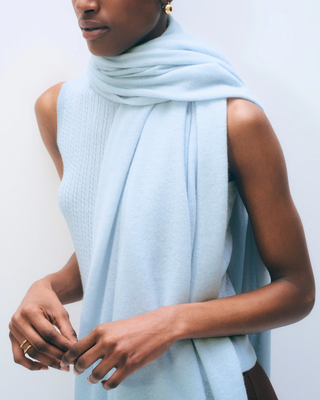 CASHMERE TRAVEL WRAP