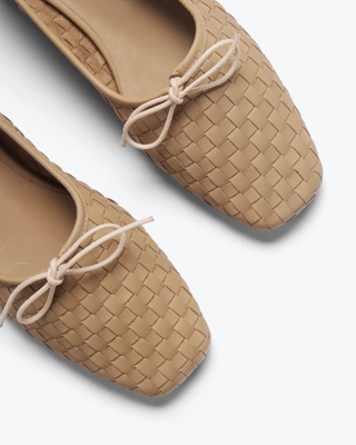 JADA SQUARE TOE WOVEN FLAT