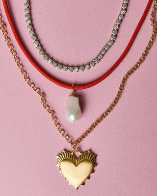 BAROQUE PEARL CHARM