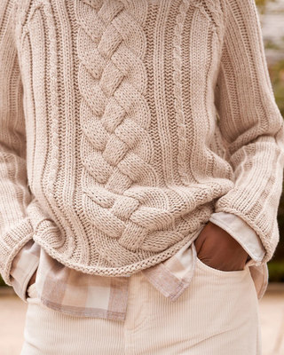 COTSWOLD CABLE KNIT TURTLENECK