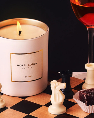 HOLIDAY CANDLE