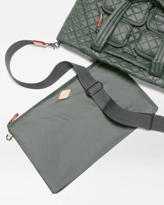 MEDIUM METRO TRAVEL TOTE