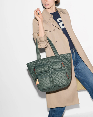MEDIUM METRO TRAVEL TOTE