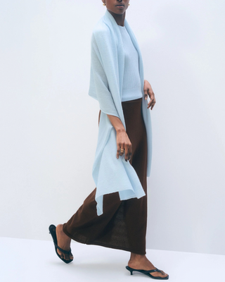 CASHMERE TRAVEL WRAP