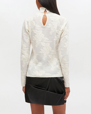 SHEER FLOWER JACQUARD TURTLENECK
