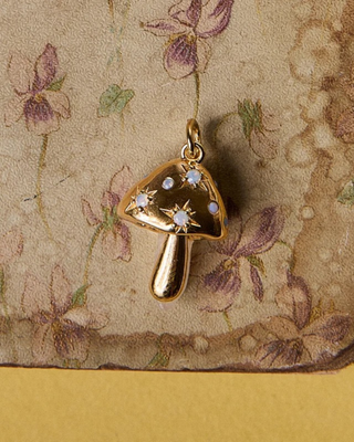 SHROOMY NECKLACE