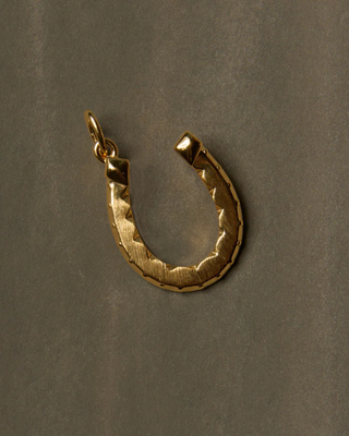 FORTUNA HORSESHOE CHARM