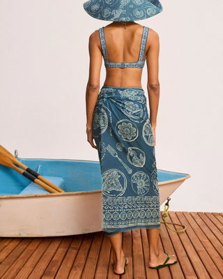 LUCKY SQUARE NECK TOP