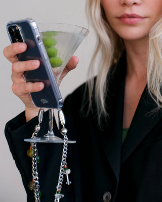 CURB CHAIN MARTINI WRISTLET