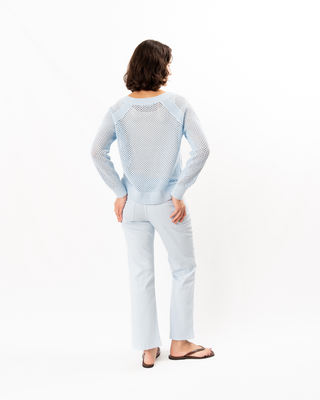MID RISE STRAIGHT LEG JEAN