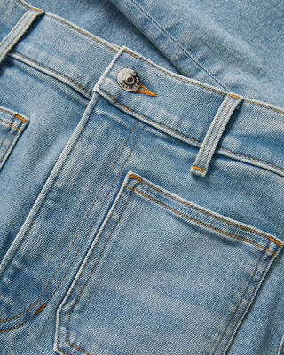 BEVERLY HIGH RISE SKINNY FLARE W/ PATCH POCKETS