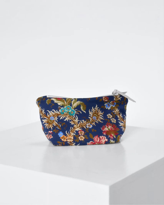 MAKE UP POUCH