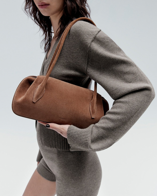 OYSTER SHOULDER BAG