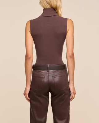 CECI SLEEVELESS TURTLE NECK