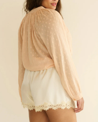 IONA SHORT