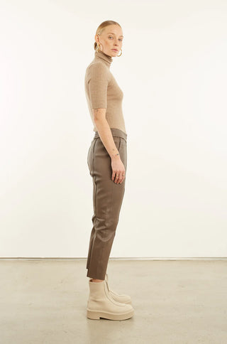 SLIM JOGGER WITH POCKETS