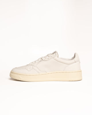 MEDALIST LOW SNEAKERS IN GOATSKIN COLOR WHITE