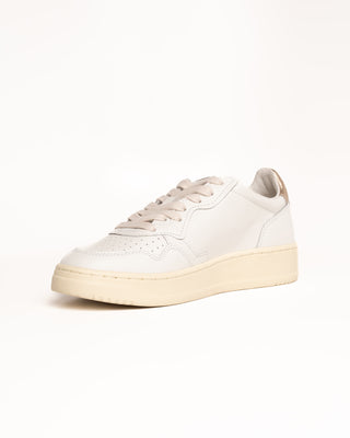 MEDALIST LOW SNEAKERS