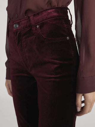 LE SLEEK STRAIGHT LEG