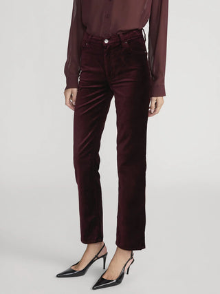 LE SLEEK STRAIGHT LEG